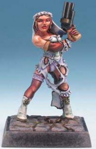 Reaper Miniatures: Hildi, Steampunk Heroine