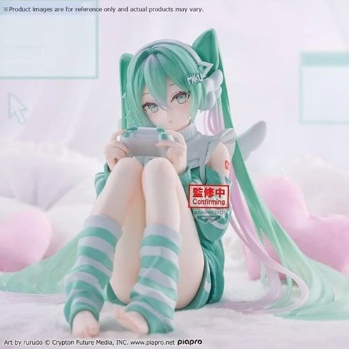 Hatsune Miku Holiday Memories: Game Figure
